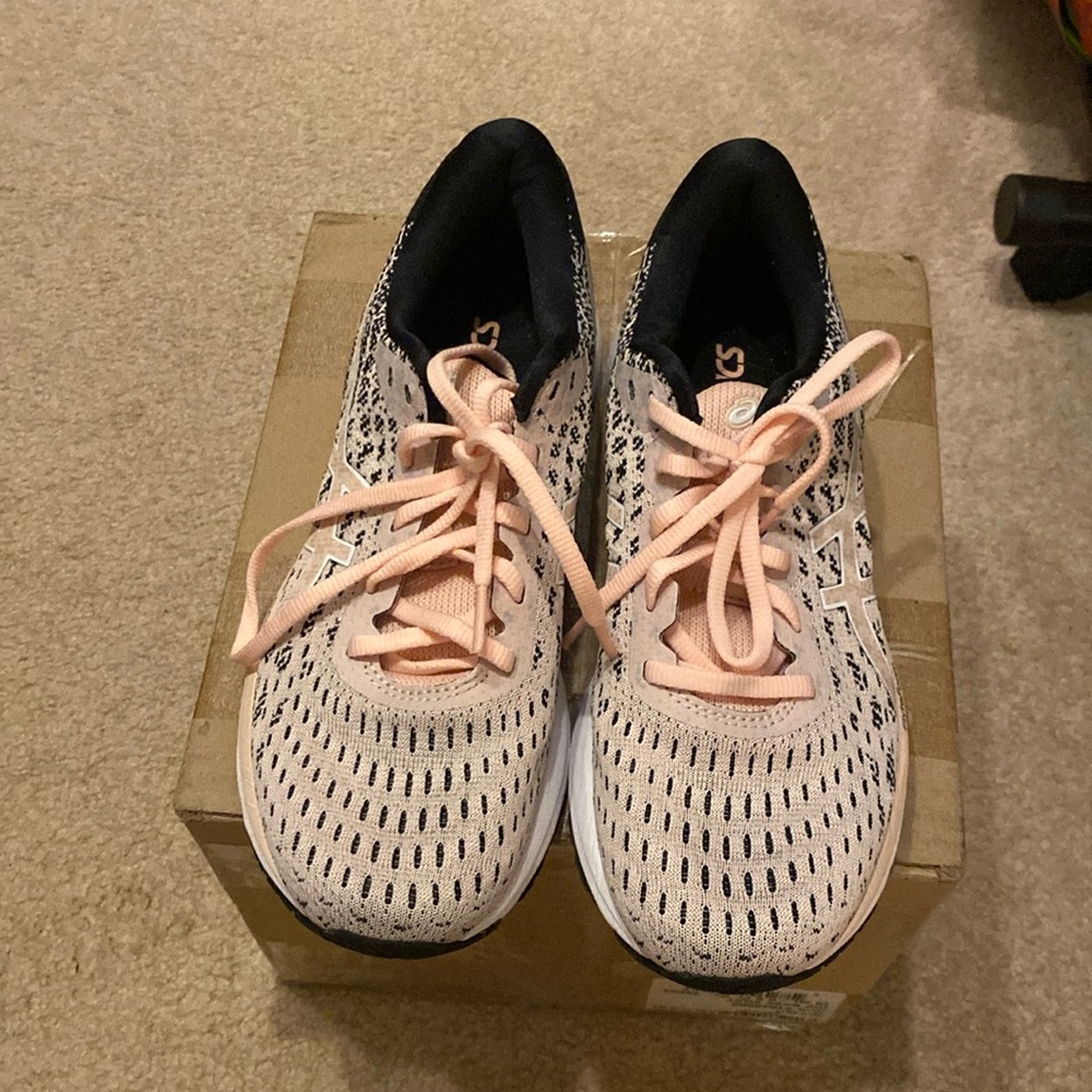 Women shoes